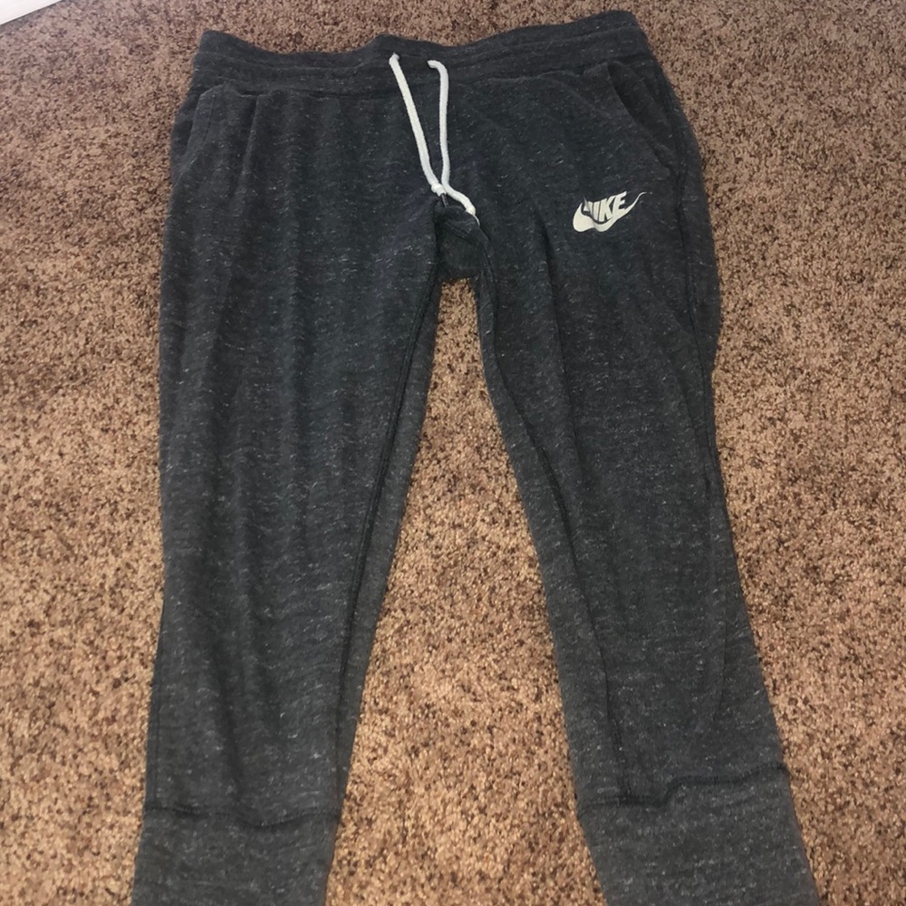 Nike capris